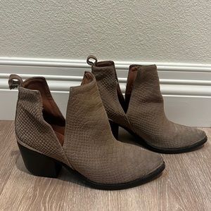 Jeffrey Campbell boots